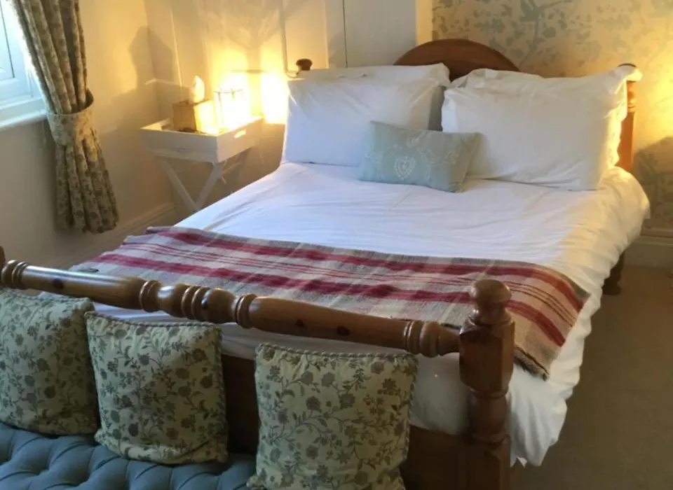 Lee-Side B&B-1